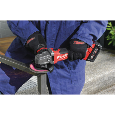 Smerigliatrice angolare Milwaukee M18 Fuel 125mm in Kit con batterie 5.5Ah